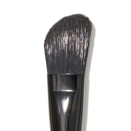 e.l.f. Studio Small Angled Brush